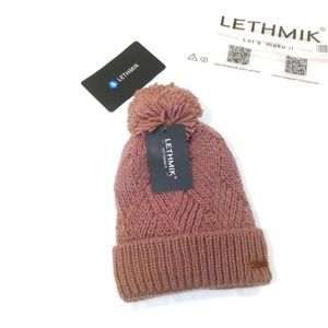 Lethmik Toboggan with Pom-Pom